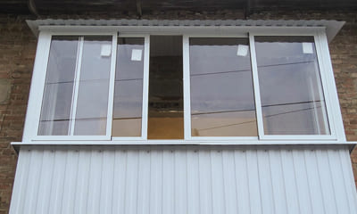 Алюминиевое остекление для балкона в хрущевке